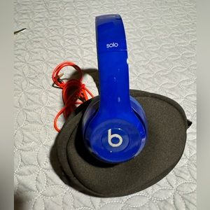 Beats wired headphones